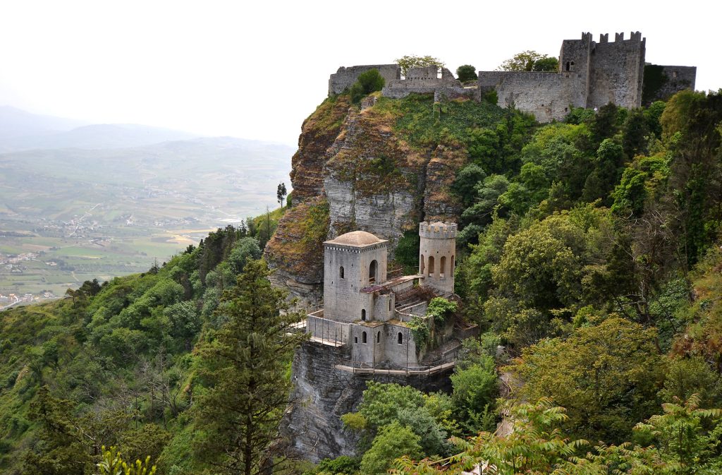Torretta Pepoli e castello